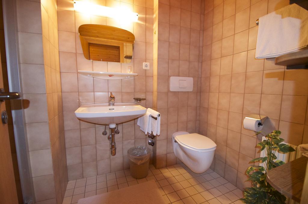 Dreilaenderhaus Apartman Westendorf Szoba fotó